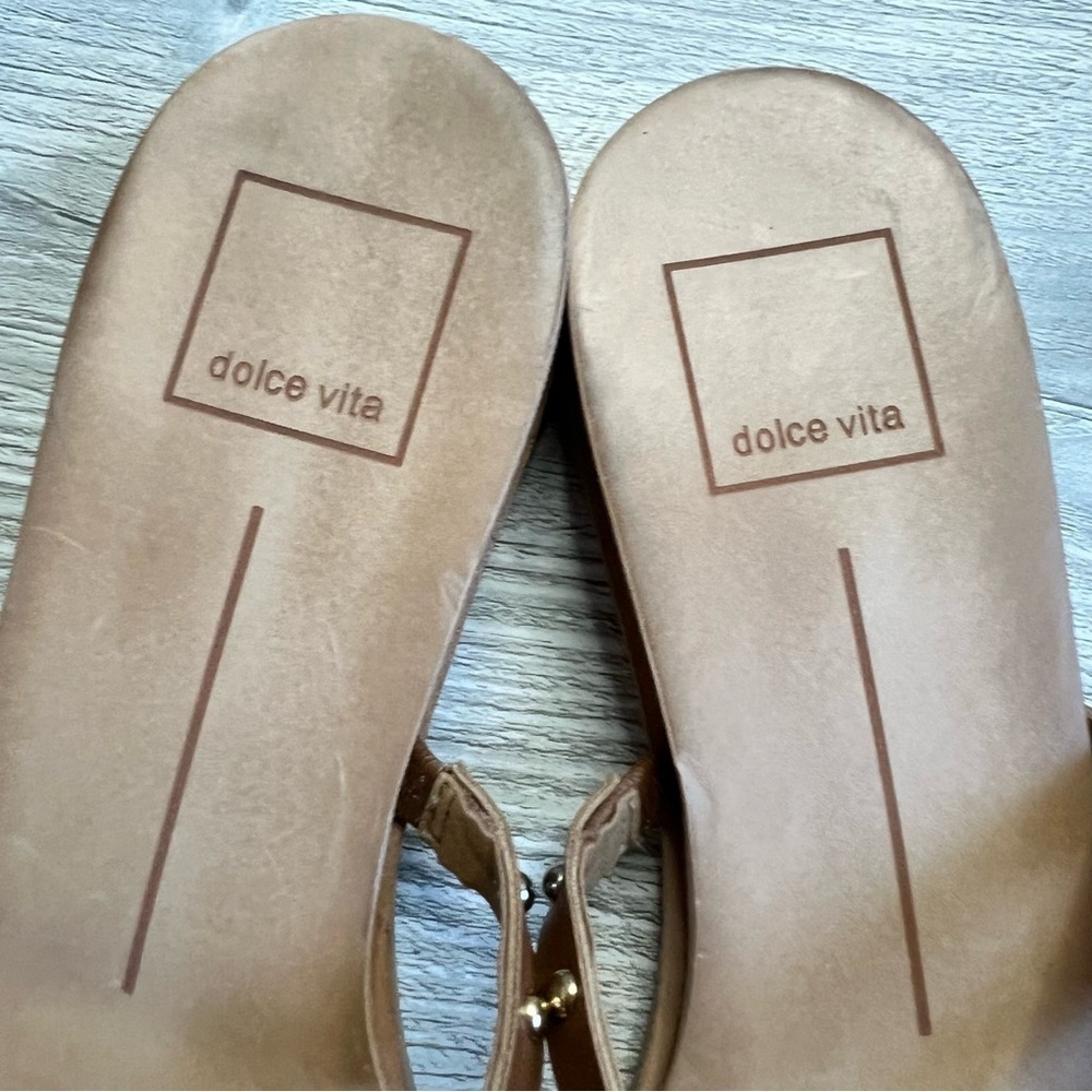 EUC Dolce Vita Ramey 4 strap slip on sandals size 6.5 leather great for summer - Picture 11 of 13